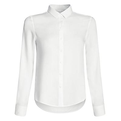 Белая блузка
